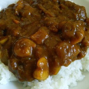 隠し味が決めて！シーフードカレー